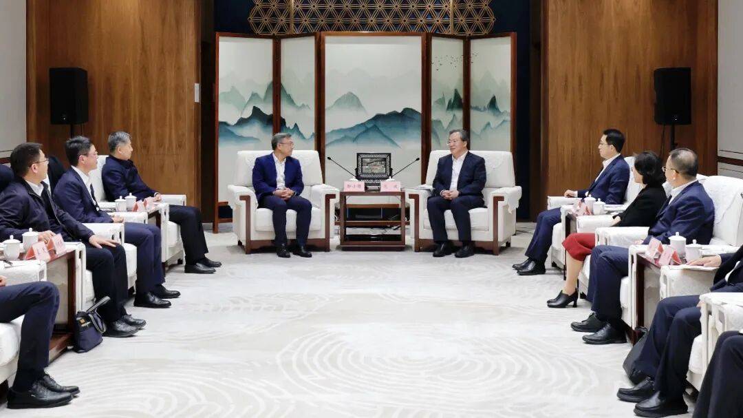 範波吳慶文會見東南大學黨委書記鄔小撐校長孫友宏