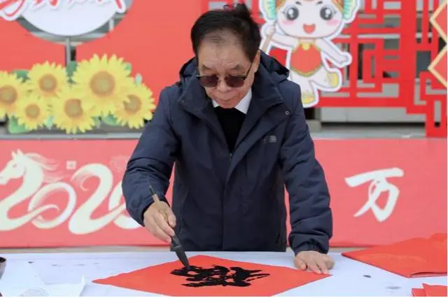 河南省第三監獄舉辦“書香進高牆”教育活動