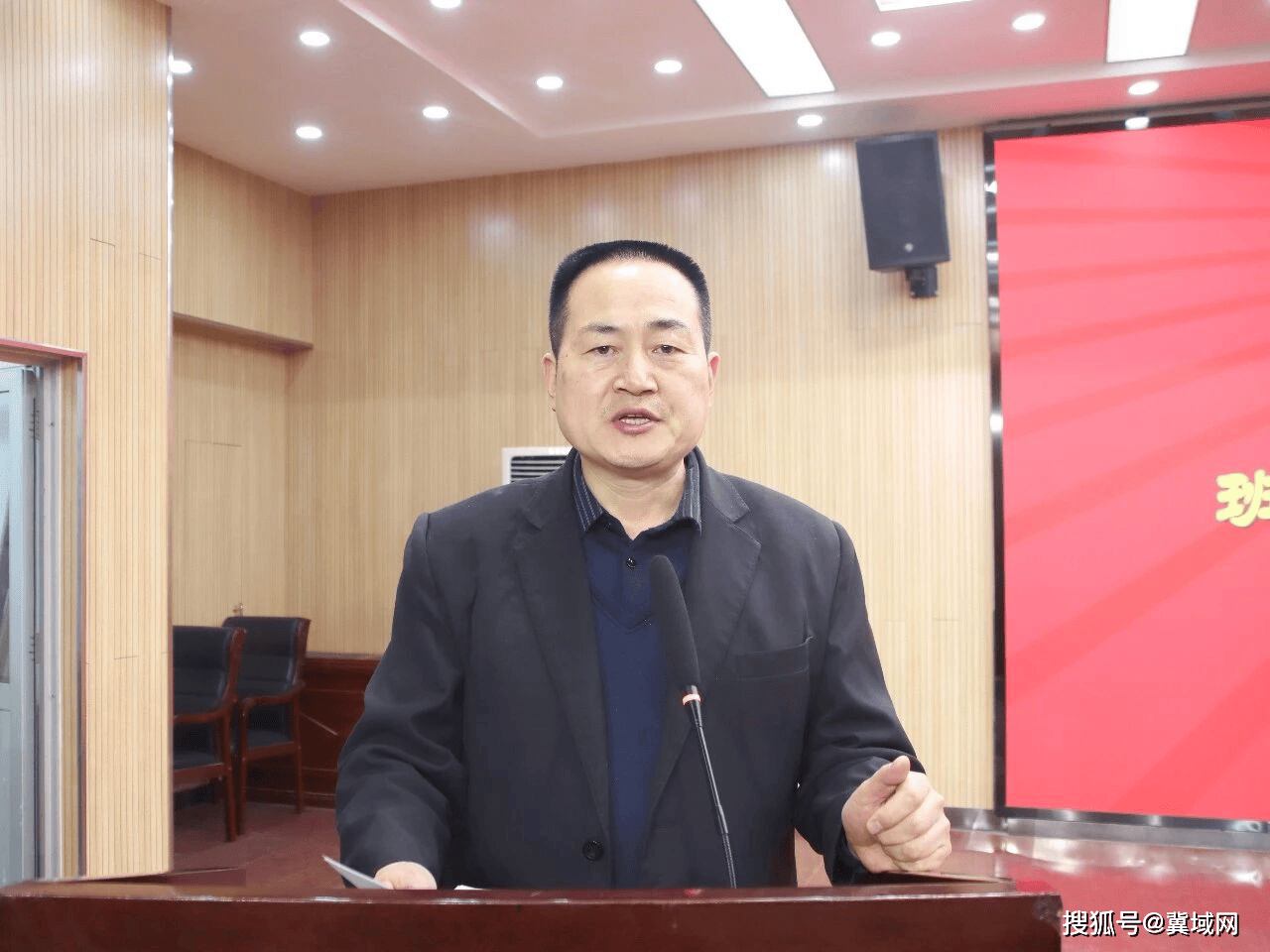 以文化鑄魂，展班級風采——深州中學開展班級文化建設評比活動